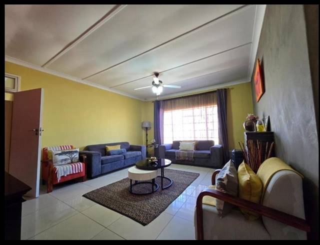 3 BEDROOM HOUSE FOR SALE IN CHRISVILLE